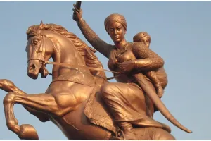 झांसी की वीरांगना: रानी लक्ष्मीबाई का राष्ट्रप्रेम और प्रेरणादायक संघर्ष  